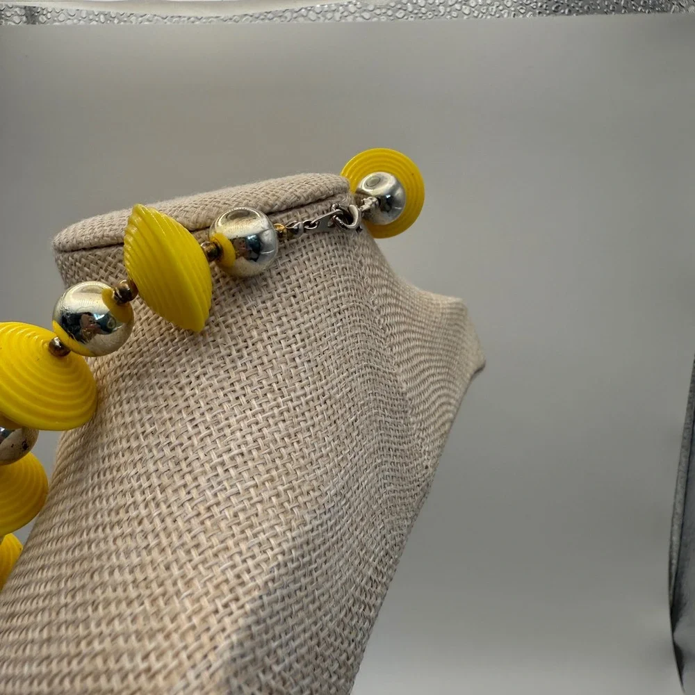 Yellow Bead Necklace‎ Statement Costume Jewelry Silver Tone Accents